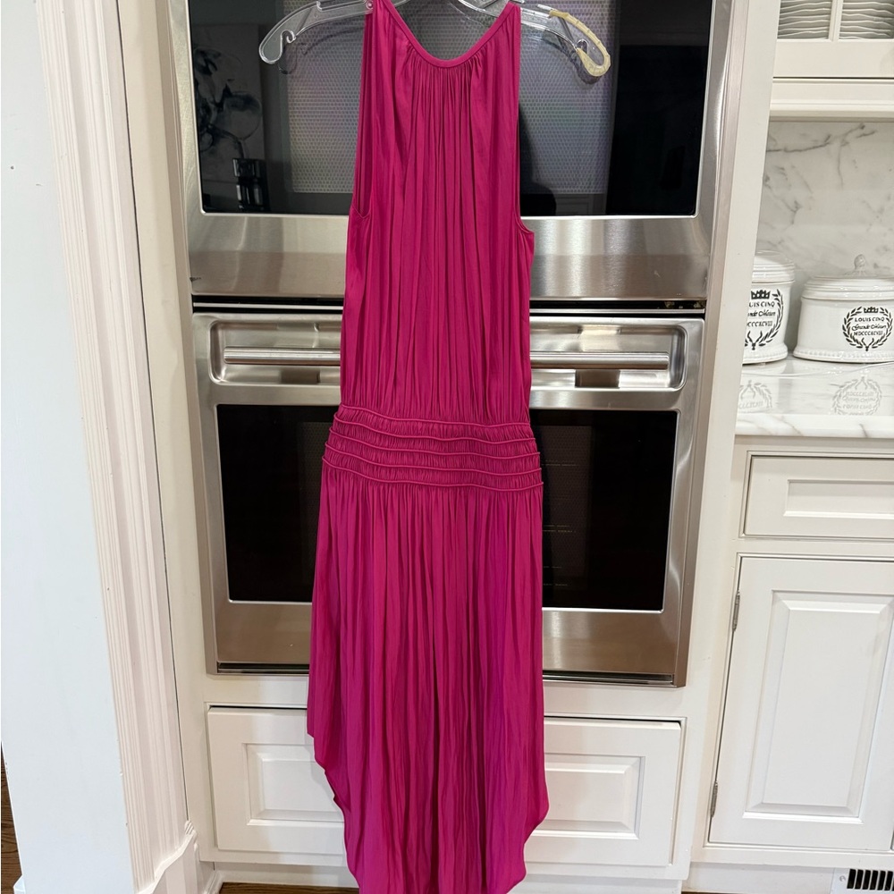 Elegant Pink Sleeveless Dress